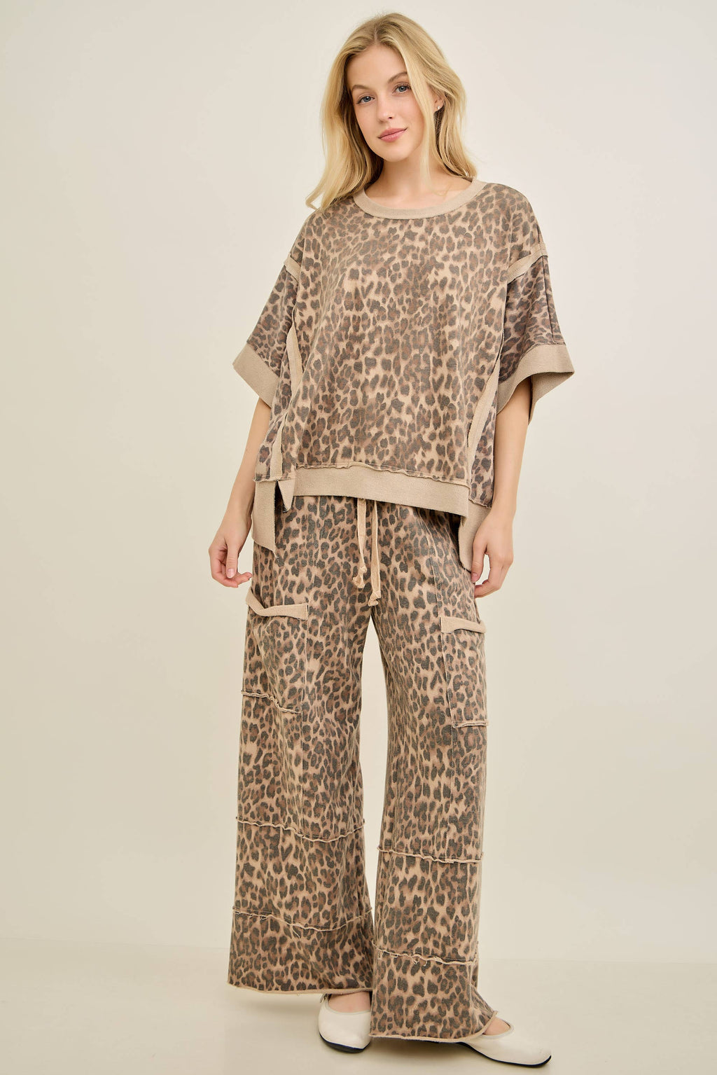 LEOPARD TERRY CREWNECK