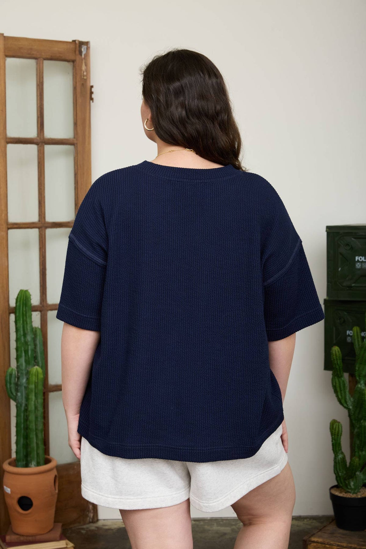 NAVY RIBBED BOXY KNIT TOP
