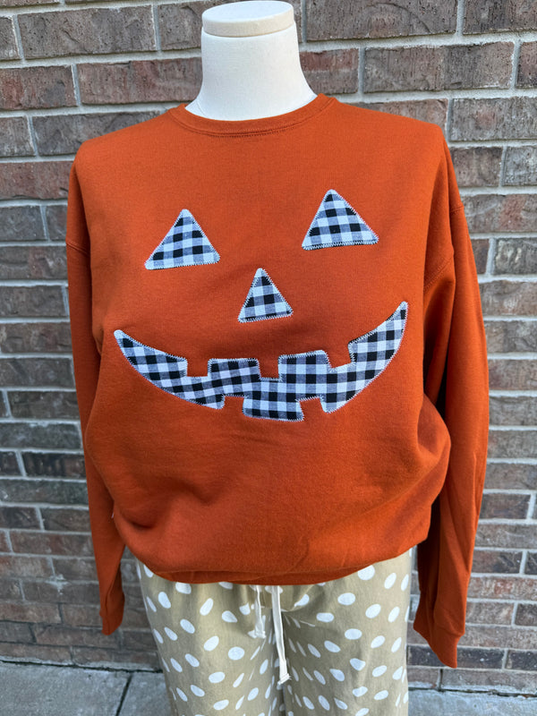 EMBROIDERED GINGHAM PUMPKIN SWEATSHIRT