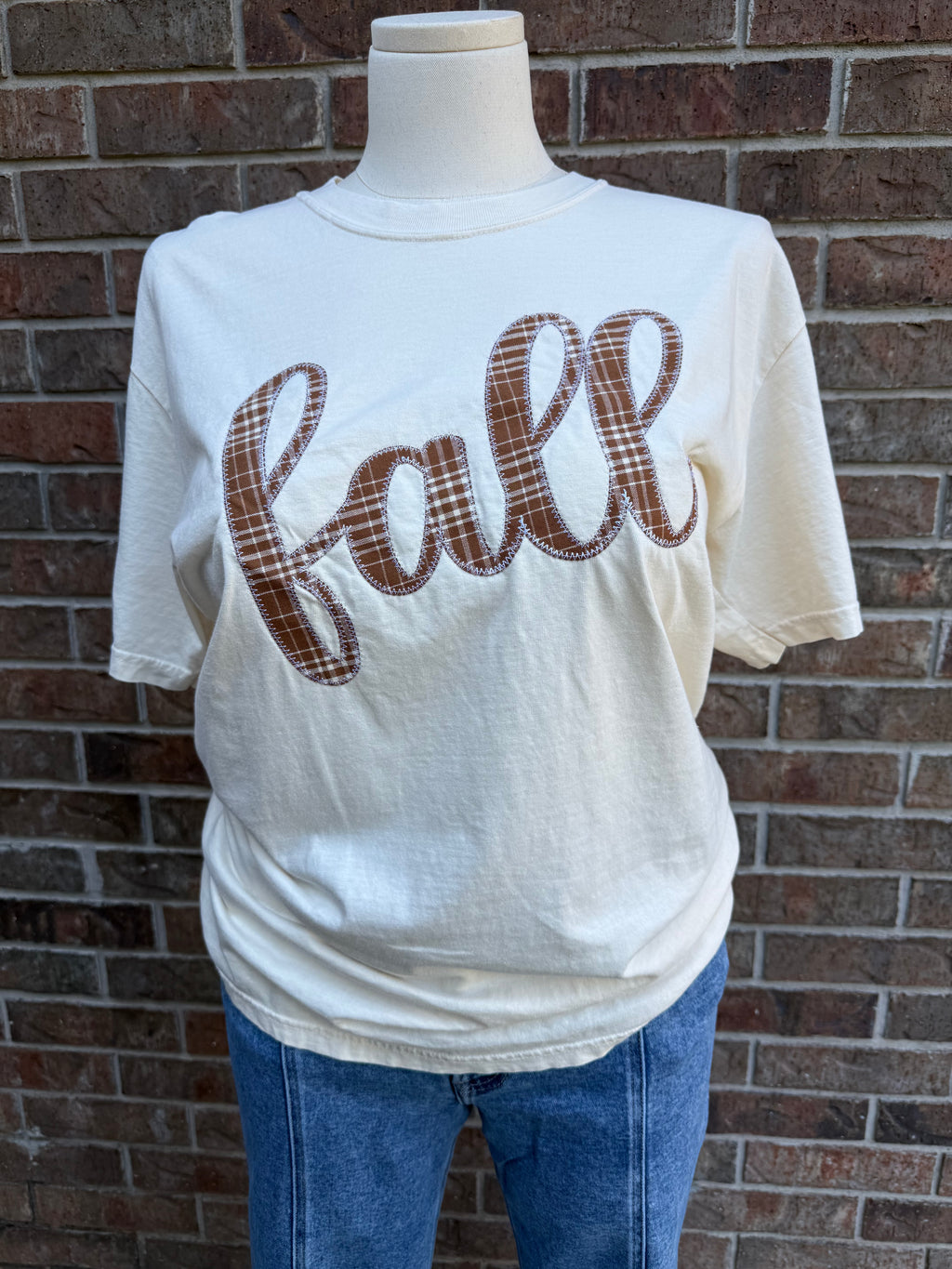 FALL EMBROIDERED TEE