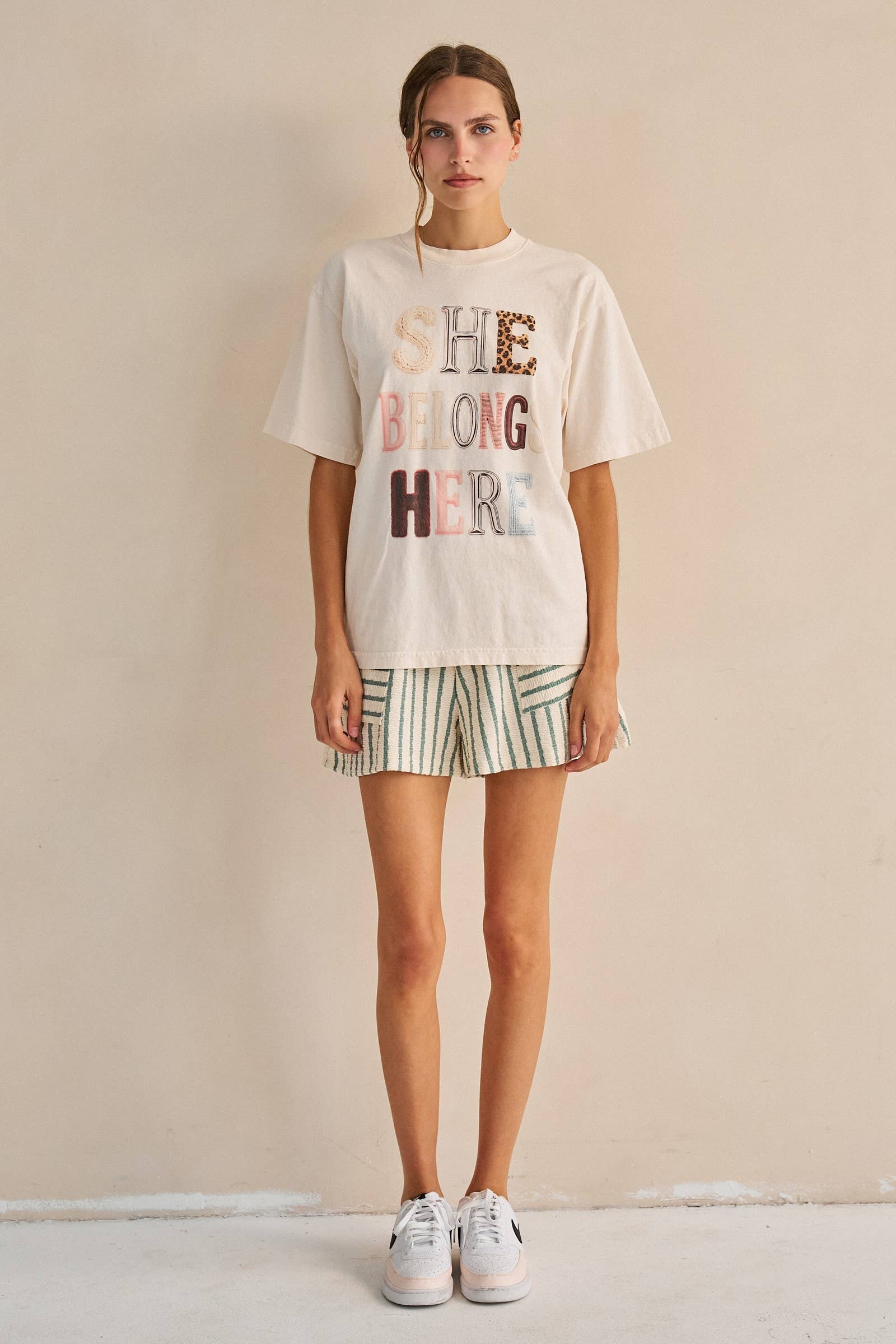 TEXTURED STRIPE POCKET SHORTS