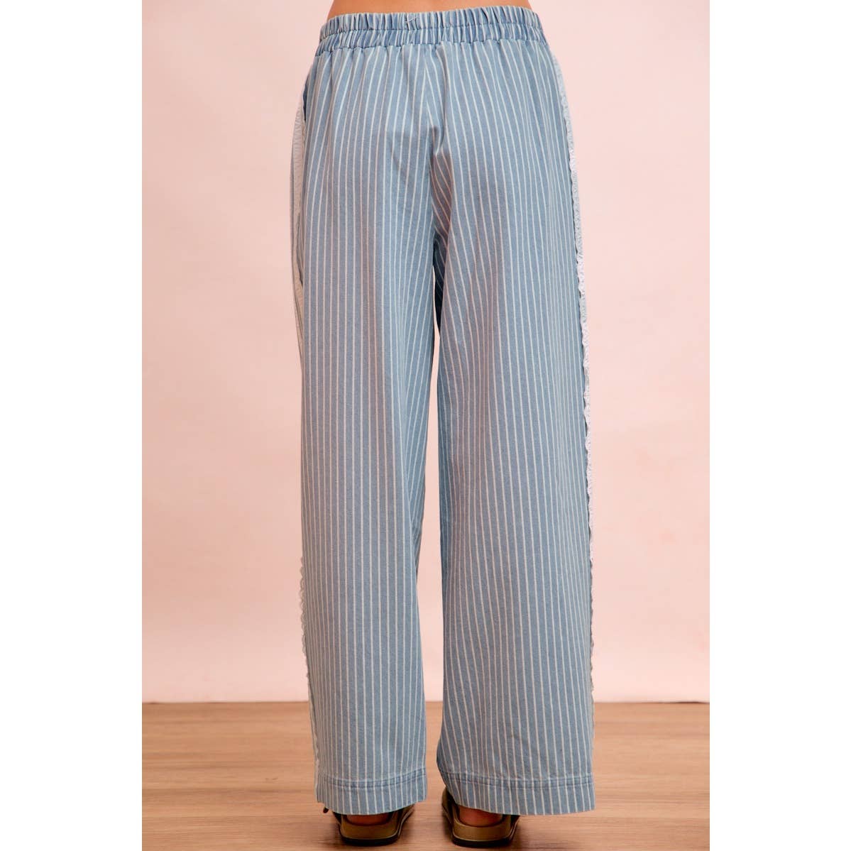 STRIPES LACE CONTRAST SIDED DENIM PANTS