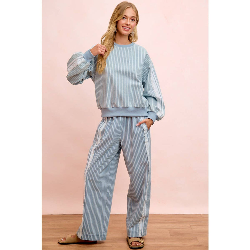 STRIPES LACE CONTRAST SIDED DENIM PANTS