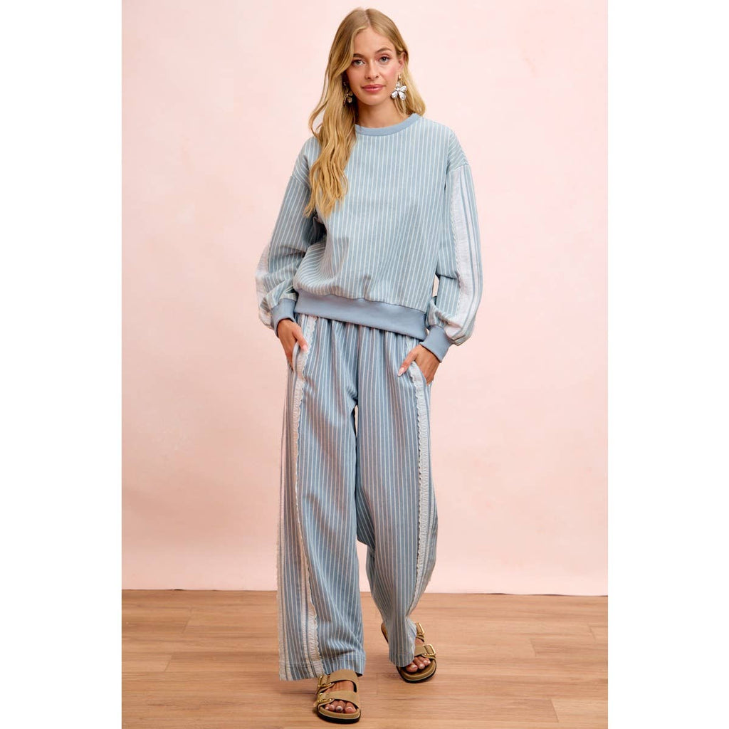 STRIPES LACE CONTRAST SIDED DENIM PANTS