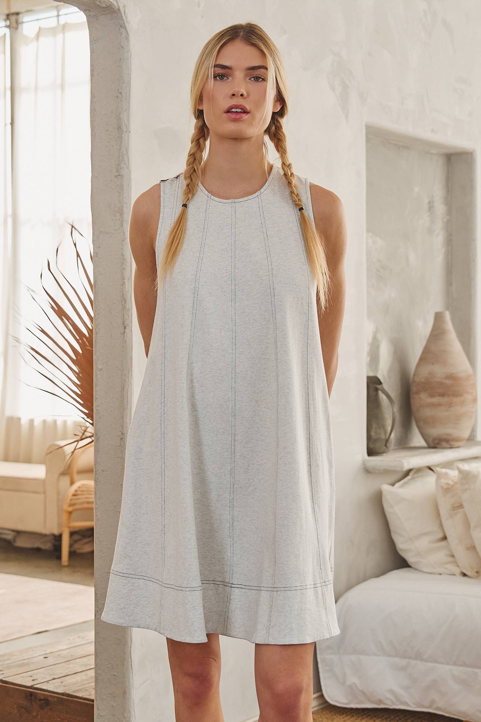SLEEVELESS SHIRT DRESS