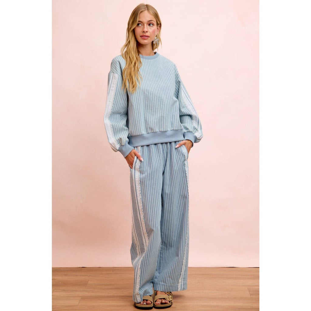 STRIPES LACE CONTRAST SIDED DENIM PANTS